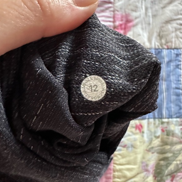 Lululemon Lab Leggings size 12 - Picture 3 of 3